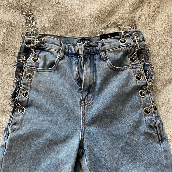 Fashion Nova Breaking Chains - Picture 5 of 7